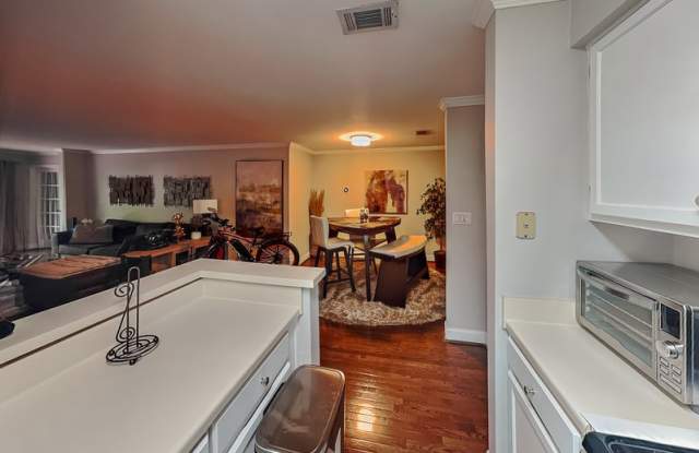 3104 Pine Heights Dr NE Gallery 4