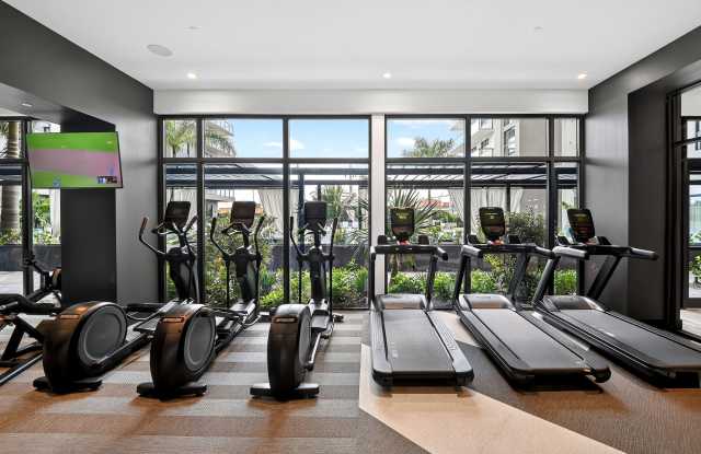 Manor Biscayne Gallery 4