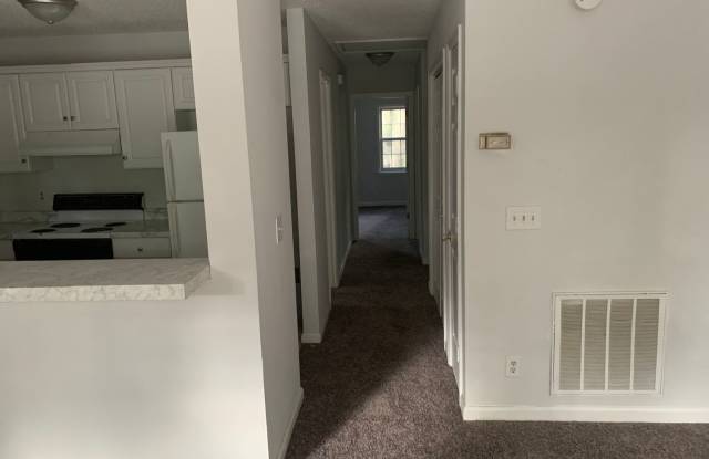 Updated 3 Bed, 2 Bath Home | Available July 30 Gallery 4