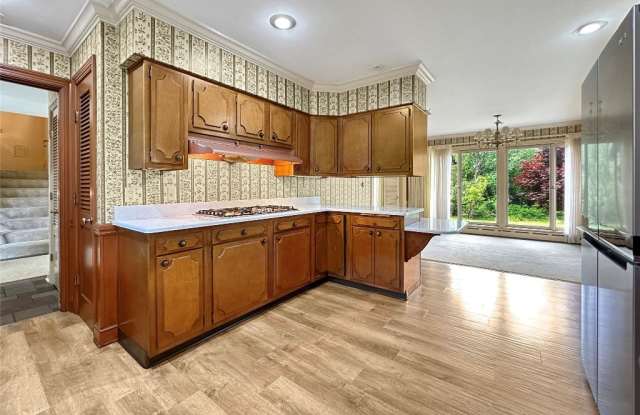 13130 CAMBRIDGE SPRINGS Road Gallery 2