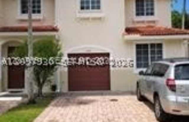 21113 NW 14th Pl Gallery 1