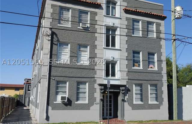 1629 SW 6th St photos photos