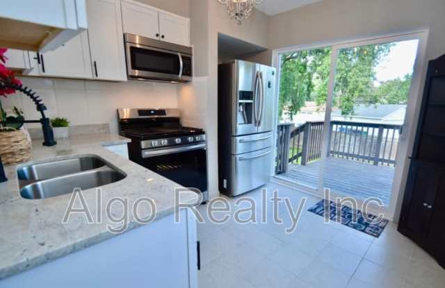 4239 Minnehaha Avenue - 1 Gallery 1