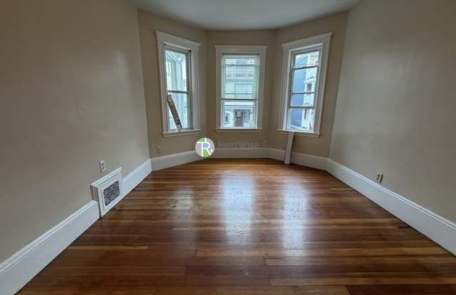 86 Conwell Ave. Gallery 2