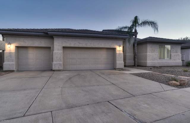 5309 E HELENA Drive Gallery 2