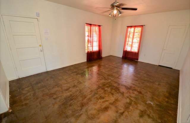 1404 East Almeria Road Gallery 3