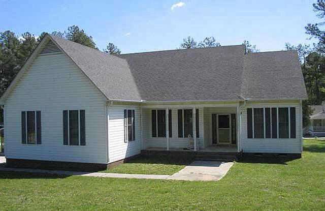 Room in 3 Bedroom Home at Glenco Rd Gallery 4