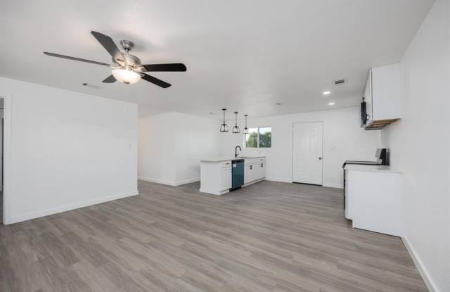 147 Western Lake Drive photos photos