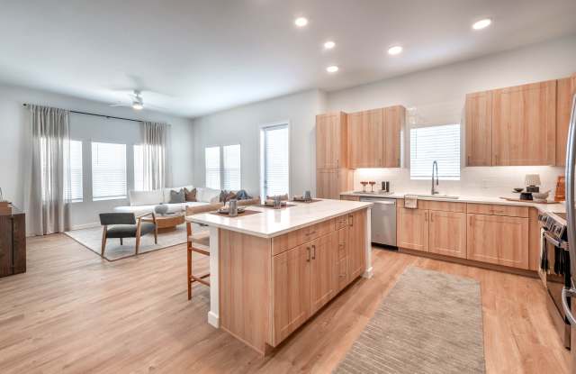 Lantower Bayside Gallery 4