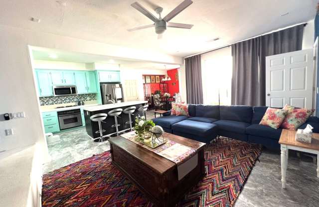 Spacious 2BR House in Chula Vista photos photos