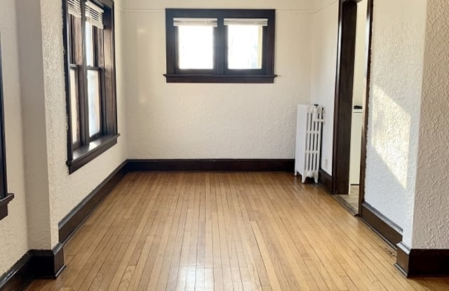 River Court Gallery 2