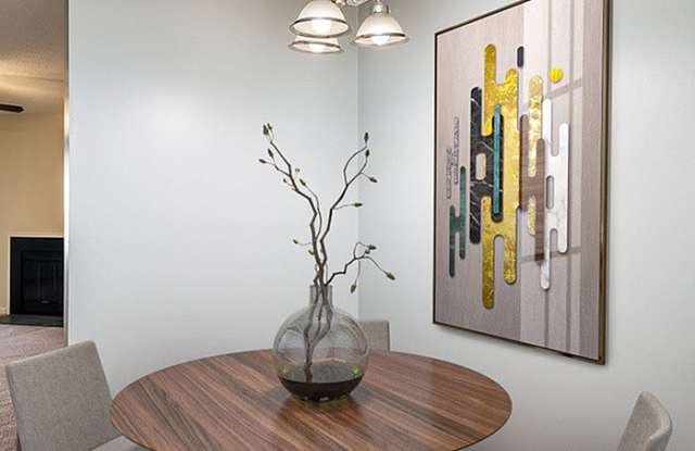 Savannah Place Gallery 4