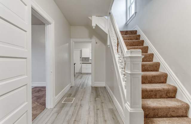 Newly renovated 4 bedroom home in the heart of Beechview! Gallery 3