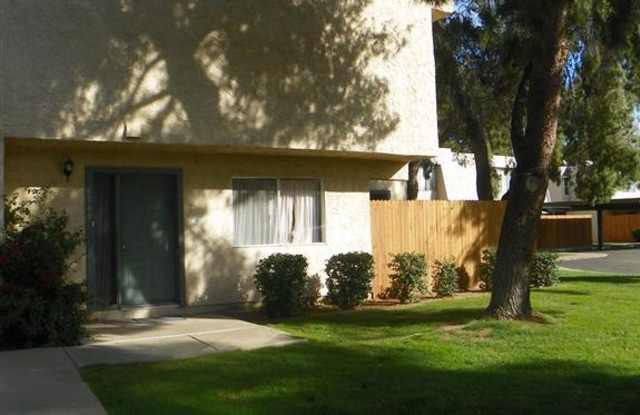 Glendale townhome - First month FREE- 2 bedroom 1.5 bath - Washer/Dryer hookups Gallery 3