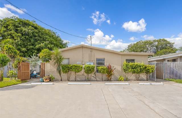 2468 NW 21st St photos photos
