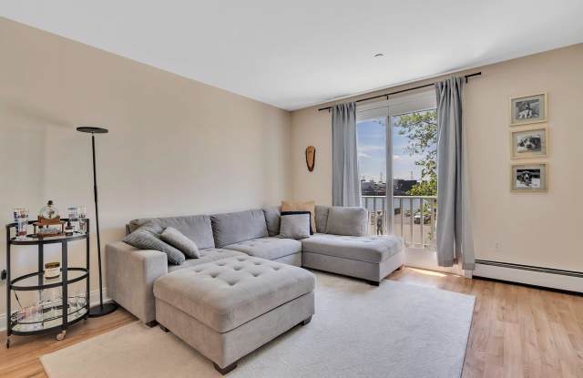 100 Shearwater Ct E photos photos