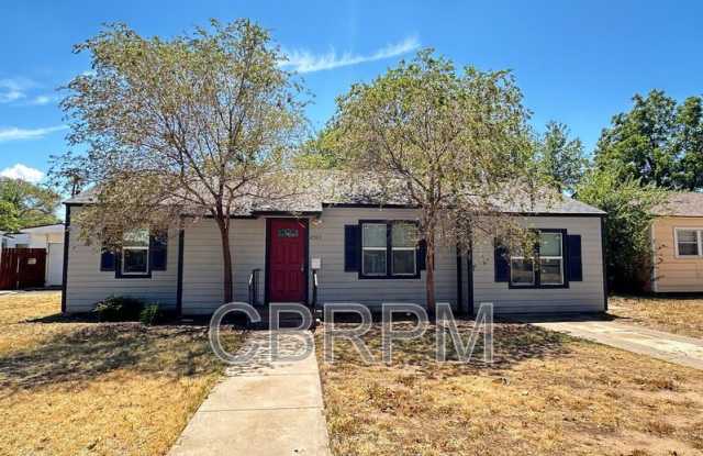 2509 36th St photos photos