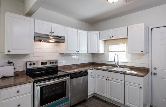 404 Paines Ave NW photos photos