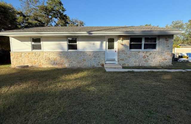 307 CHEROKEE Drive - 307 Cherokee Drive, Country Lake Estates, NJ 08015