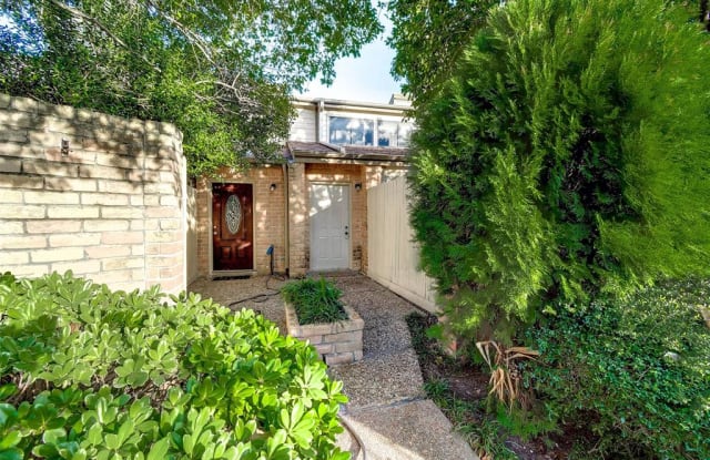 710 Country Place Drive - 710 Country Place Drive, Houston, TX 77079
