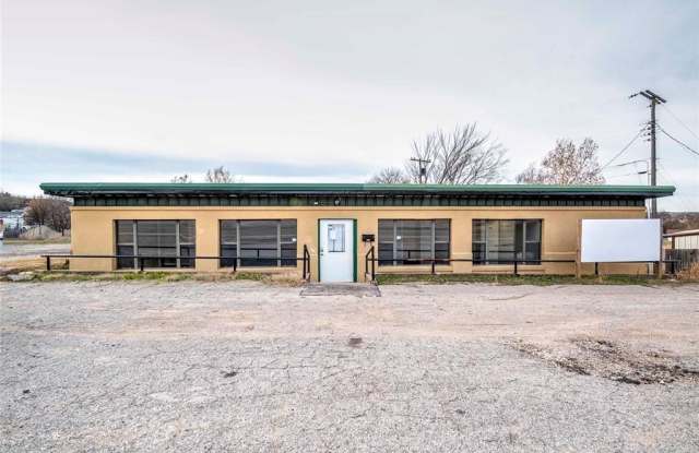 111 W 1st Street - 111 West 1st Street, Chandler, OK 74834