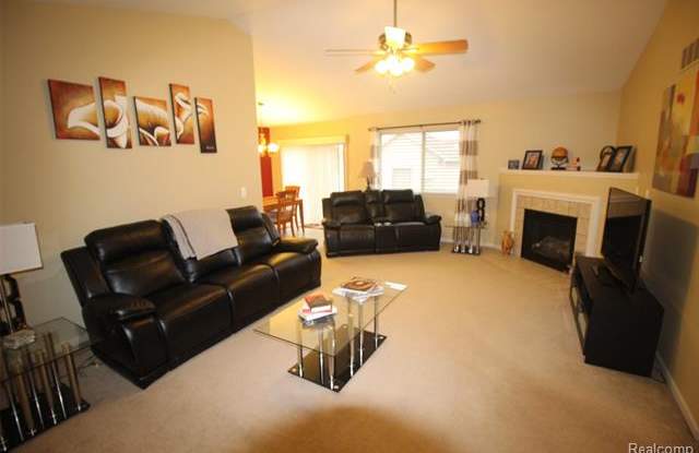 9079 Rockhill Lane Gallery 4