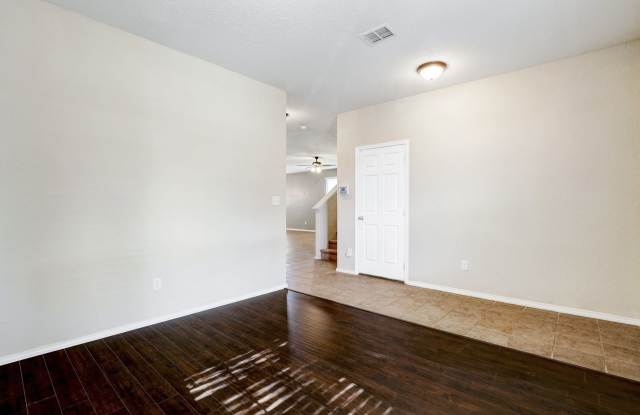 ***MOVE-IN SPECIAL: TWO WEEKS FREE***Modern Home with Spacious Backyard and Community Amenities in Monticello Ranch Gallery 4