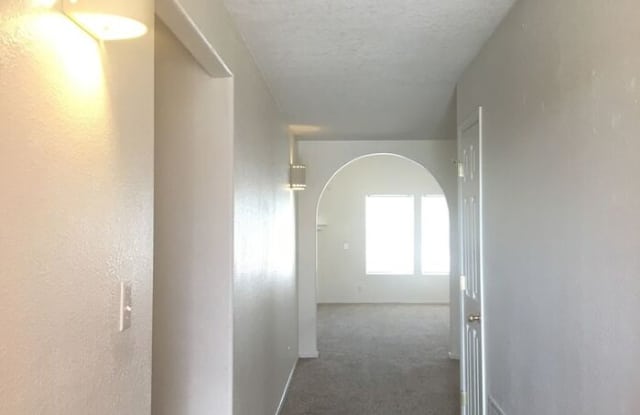 5039 Kokopelli Court Northeast Gallery 2