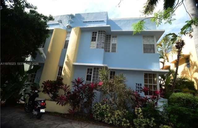 752 Euclid Ave photos photos