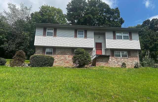 1923 Ridgecrest Drive photos photos