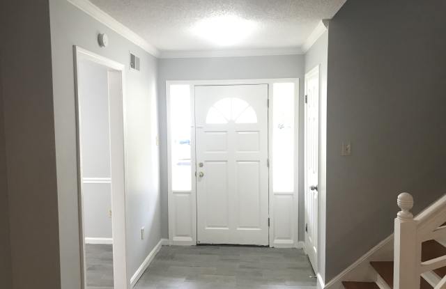 7028 Ashaway Cv Gallery 4