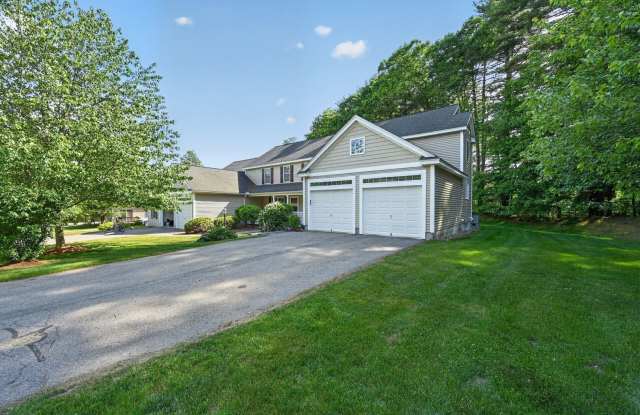 Charming 2BR Townhome in Westford photos photos
