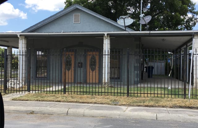525 Prado Street - 525 Prado Street, San Antonio, TX 78204