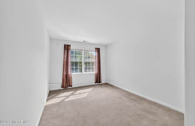 25 Brittany Court Gallery 3