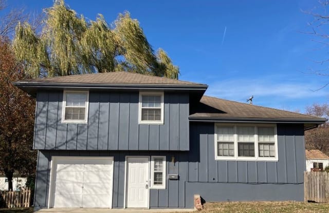 6304 E 150th Terrace - 6304 East 150th Terrace, Grandview, MO 64030