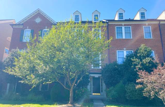 3870 CARRIAGE HILL Drive Gallery 2