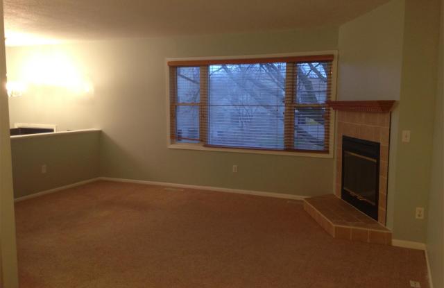 6263 Saint Johns Dr - 1 Gallery 2