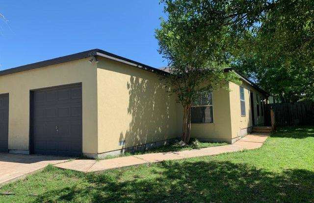 14530 Clovelly Wood Gallery 3