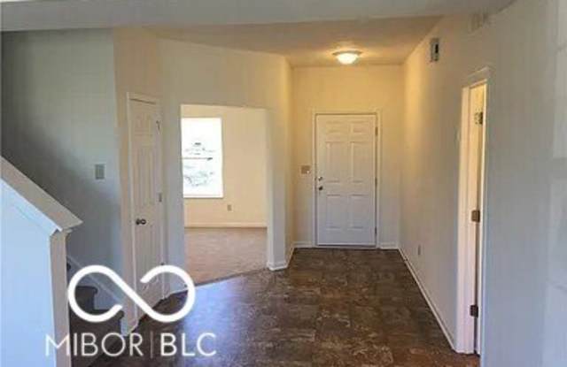 5421 Tanglewood Lane Gallery 3
