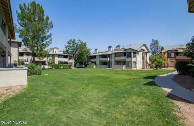 1668 W Park Wood Lane photos photos