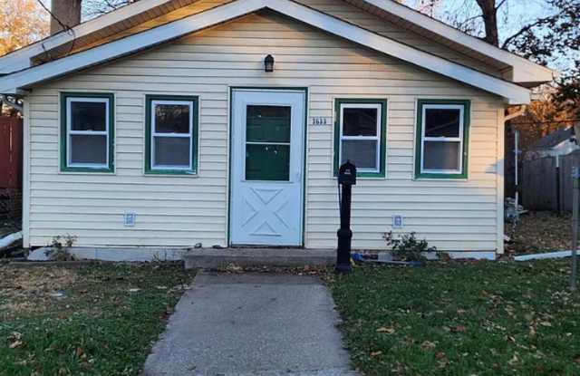 Charming 2BR Home in Highland Park Des Moines Coming Soon! photos photos Charming 2BR Home in Highland Park Des Moines Coming Soon! photos photos