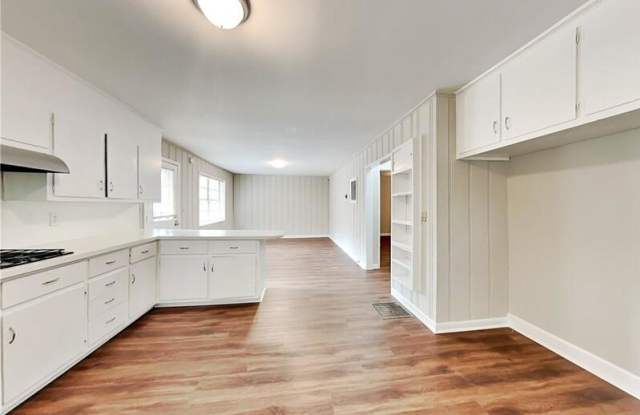 199 Howard St NE Gallery 1