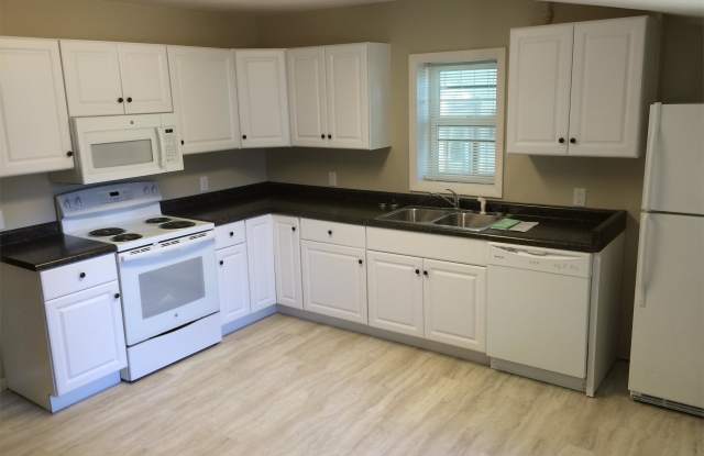 1016 17th St. N - 1 - 1016 17th Street North, Fargo, ND 58102