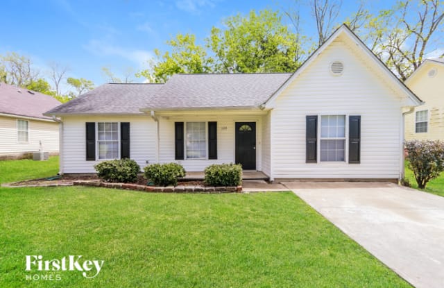 120 South Brawner Street - 120 South Brawner Street, Griffin, GA 30223 120 South Brawner Street - 120 South Brawner Street, Griffin, GA 30223