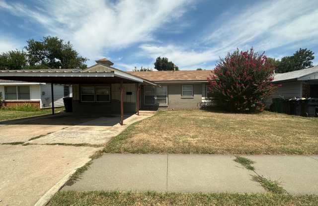4 Bedroom 1.5 Bathroom - Covered Carport photos photos