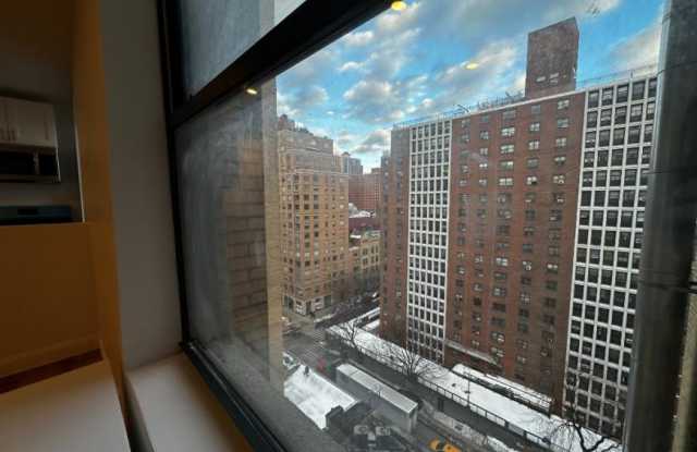 205 West 88th Street Gallery 2