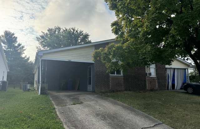 1332 Centre Parkway - 1332 Centre Parkway, Lexington, KY 40517