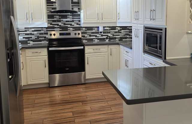 544 Silver Lake Drive - 544 Silver Lake Drive, Danville, CA 94526