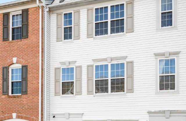 Welcome to 45461 Bluemont Junction Sq, Sterling, VA! photos photos