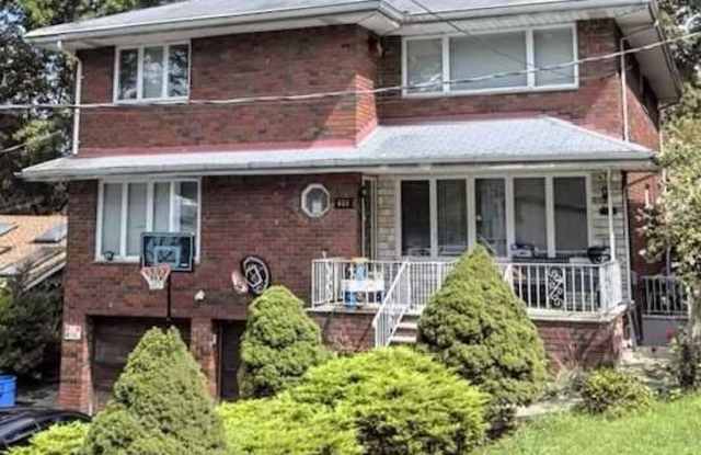 653 Clark Avenue 2 - 653 Clark Avenue, Ridgefield, NJ 07657